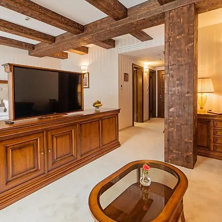 Boutique Erb - Adults Only 5*